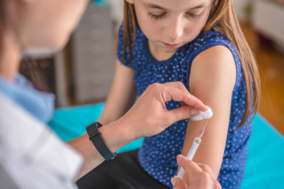 Quelles sont les nouvelles règles en matière de vaccination et d'examens médicaux ?
